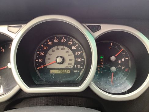 Used 2004 Toyota 4Runner SR5 image 19