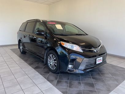 Used 2019 Toyota Sienna XLE w/ XLE Navigation Package