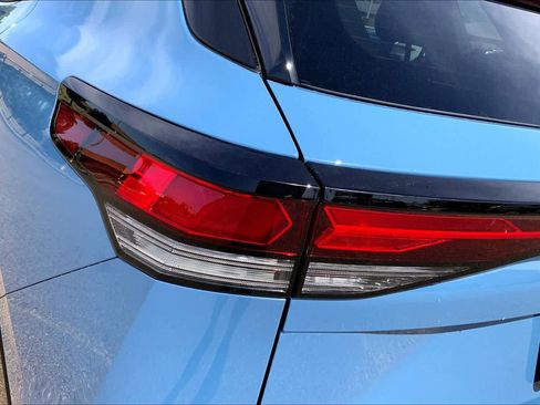 New 2026 Volkswagen Tiguan SE R-Line FWD image 14