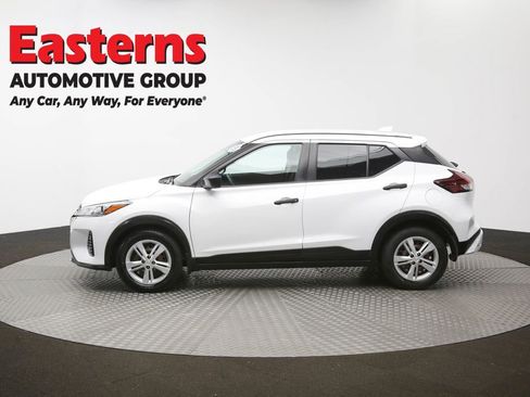 Used 2021 Nissan Kicks S image 56