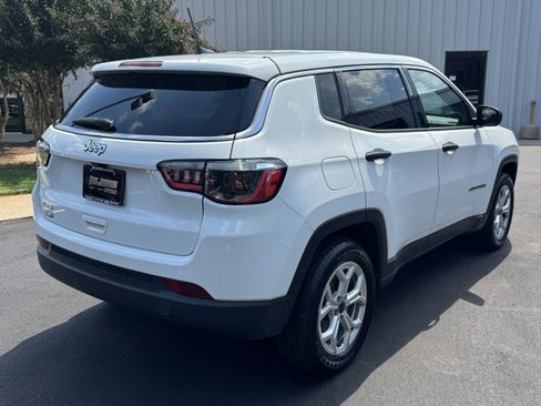 Used 2025 Jeep Compass Sport AWD/4WD image 5