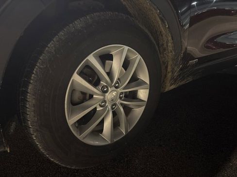 Used 2016 Kia Sorento LX w/ LX Convenience Package image 3