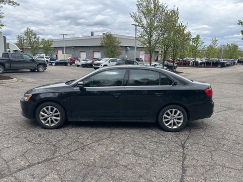 Used 2014 Volkswagen Jetta SE FWD image 2