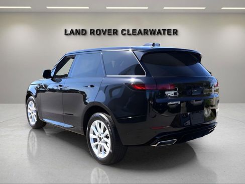New 2026 Land Rover Range Rover Sport Dynamic SE image 3