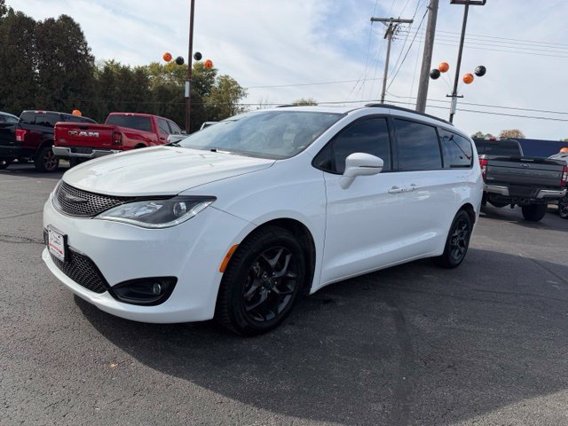Used 2020 Chrysler Pacifica Limited FWD image 20