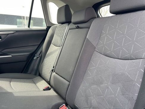 Used 2020 Toyota RAV4 XLE w/ Convenience Package image 29
