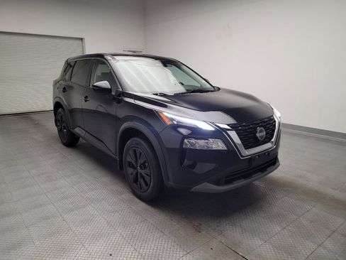 Used 2023 Nissan Rogue SV FWD image 13