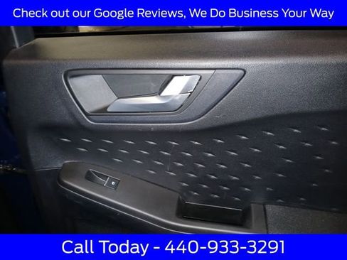 Used 2020 Ford Escape SE image 38