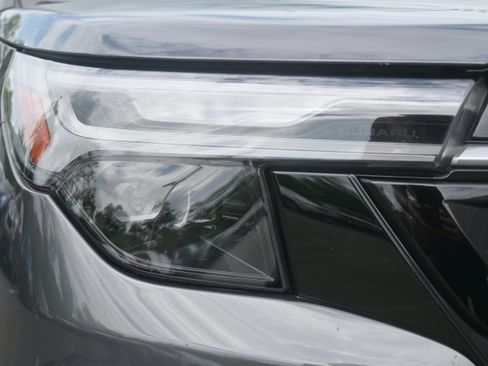 Certified 2025 Subaru Forester Touring w/ Popular Package - Touring AWD/4WD image 11