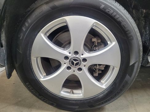 Used 2018 Mercedes-Benz GLS 450 4MATIC w/ Premium Package image 31