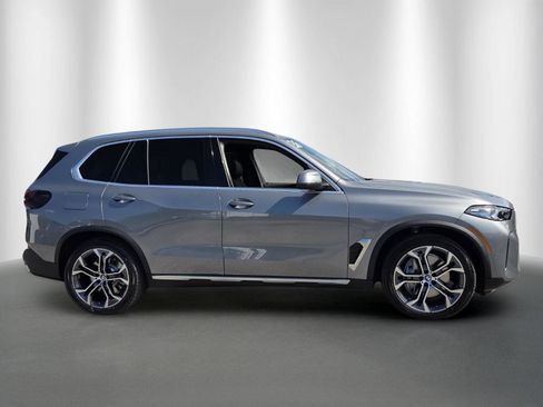 Certified 2026 BMW X5 xDrive50e AWD/4WD image 8