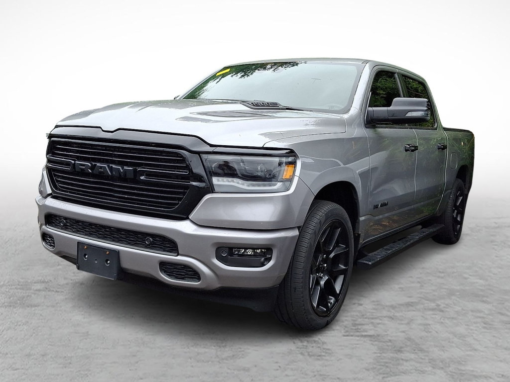 Used 2024 RAM 1500 Laramie AWD/4WD image 1