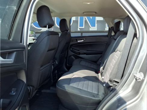 Used 2023 Ford Edge SE AWD/4WD image 9
