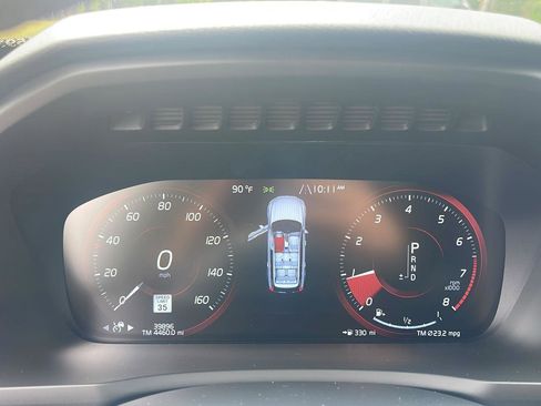 Used 2022 Volvo XC90 T6 Momentum w/ Advanced Package AWD/4WD image 14