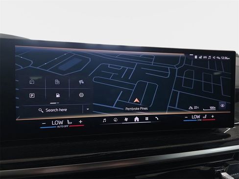 Used 2026 BMW X5 sDrive40i w/ M Sport Package RWD image 14