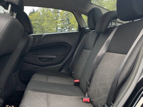 Used 2012 Ford Fiesta SE image 15