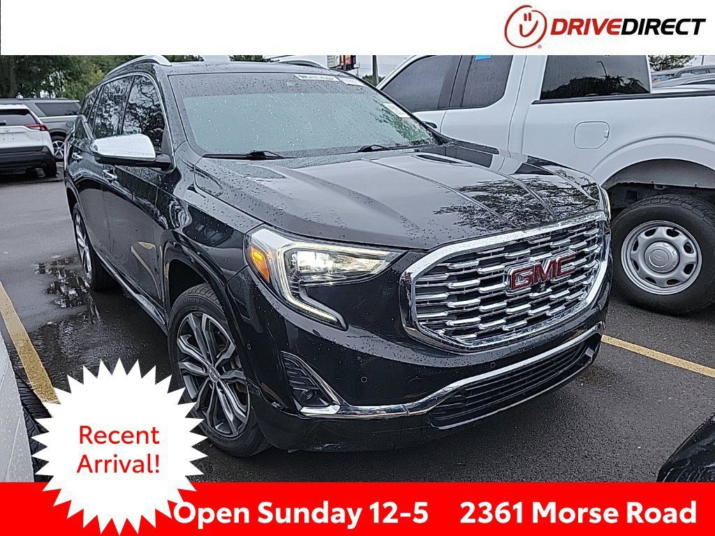 Used 2020 GMC Terrain Denali w/ Denali Premium Package AWD/4WD image 1