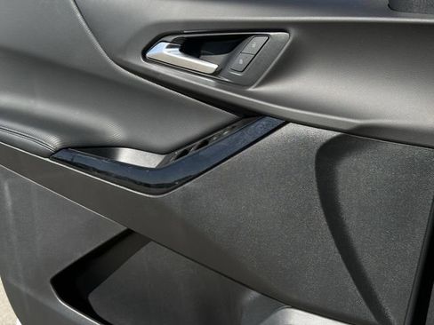 New 2026 Chevrolet Equinox LT image 23