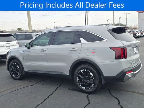 New 2026 Kia Sorento S w/ S Panoramic Sunroof Package FWD image 5