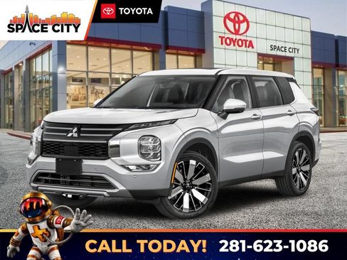 Used 2025 Mitsubishi Outlander SE FWD image 1