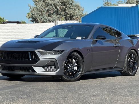 Used 2024 Ford Mustang GT RWD image 8