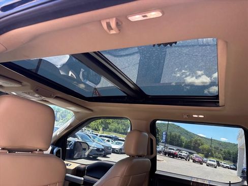 Used 2019 Ford F150 Lariat AWD/4WD image 7