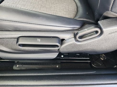 Used 2016 MINI Cooper S image 25