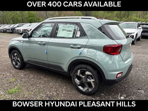 New 2026 Hyundai Venue SEL FWD image 3