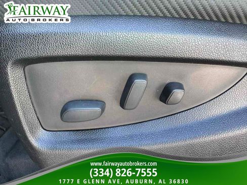 Used 2017 GMC Sierra 2500 SLT w/ All Terrain HD Package image 16