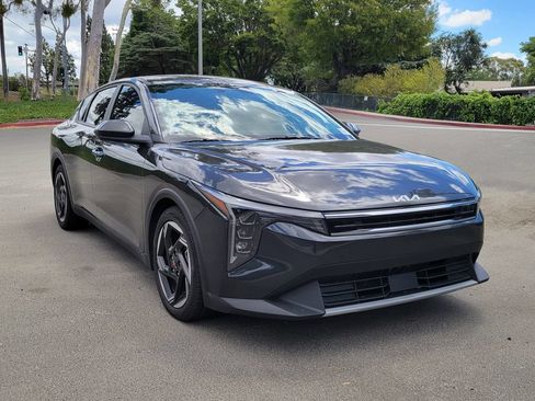 Certified 2025 Kia K4 EX FWD image 6
