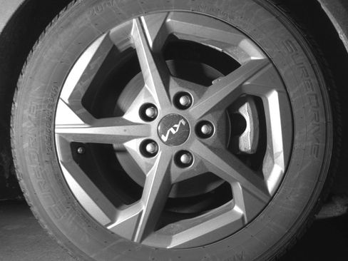 Used 2025 Kia K4 LXS image 13