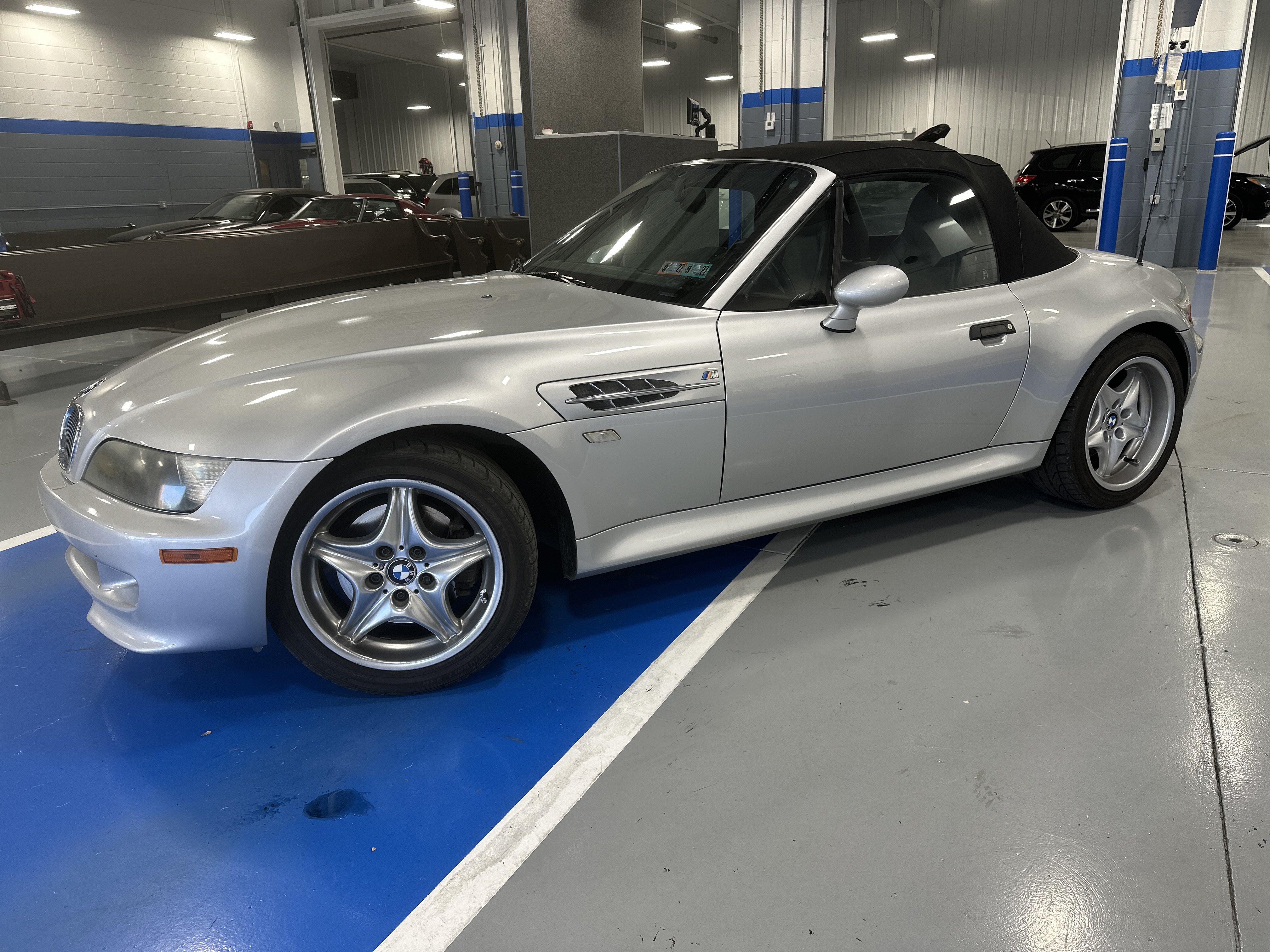 Used 2000 BMW Z3 RWD image 1