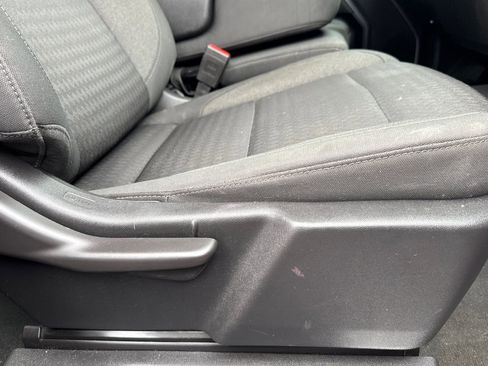 Used 2023 GMC Sierra 1500 SLE image 23