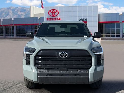 New 2026 Toyota Tundra SR5 w/ SR5 Convenience Package image 2