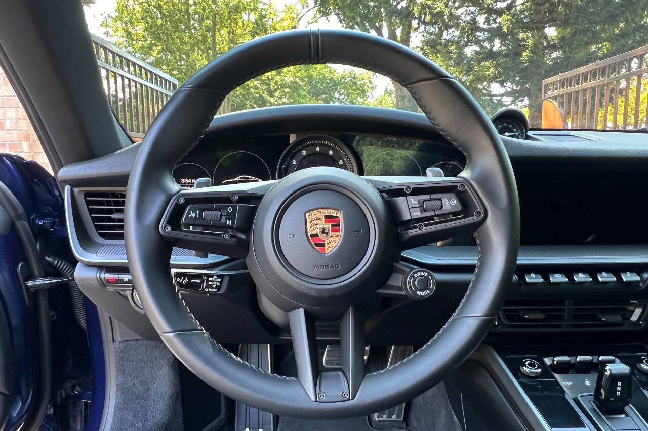 Used 2020 Porsche 911 Carrera image 9