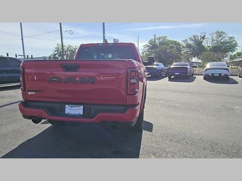 Used 2025 RAM 1500 Big Horn RWD image 31