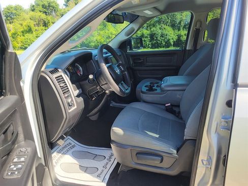 Used 2016 RAM 1500 Express AWD/4WD image 11