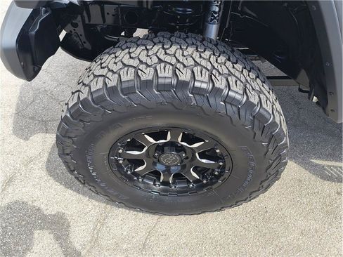 Used 2020 Jeep Gladiator Rubicon w/ LED Lighting Group AWD/4WD image 20