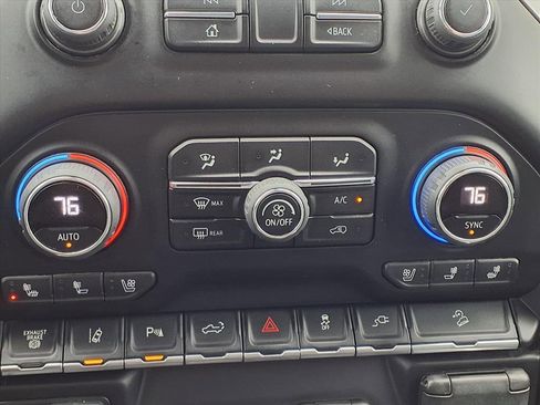 Used 2022 Chevrolet Silverado 2500 LTZ w/ LTZ Plus Package image 17