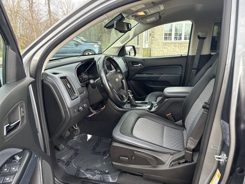 Used 2022 Chevrolet Colorado Z71 AWD/4WD image 13