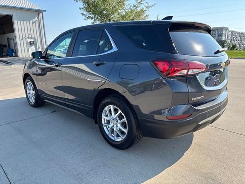 Used 2022 Chevrolet Equinox LT FWD image 11