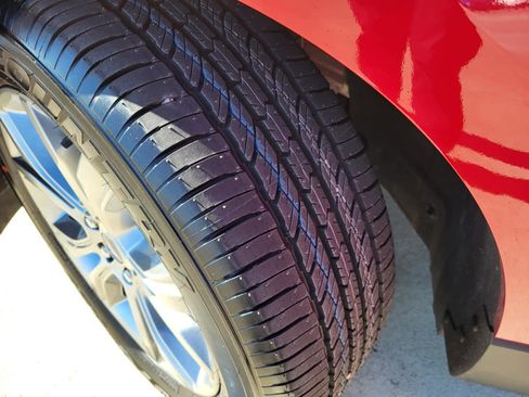 Used 2021 Ford Edge Titanium image 28