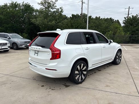Certified 2023 Volvo XC90 T8 Ultimate w/ Protection Package Premier AWD/4WD image 5
