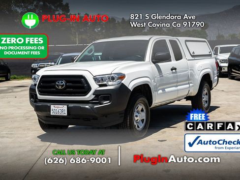 Used 2023 Toyota Tacoma SR RWD image 1