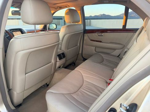 Used 2001 Lexus LS 430 RWD image 8