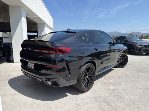 Certified 2024 BMW X6 xDrive40i w/ Premium Package AWD/4WD image 4