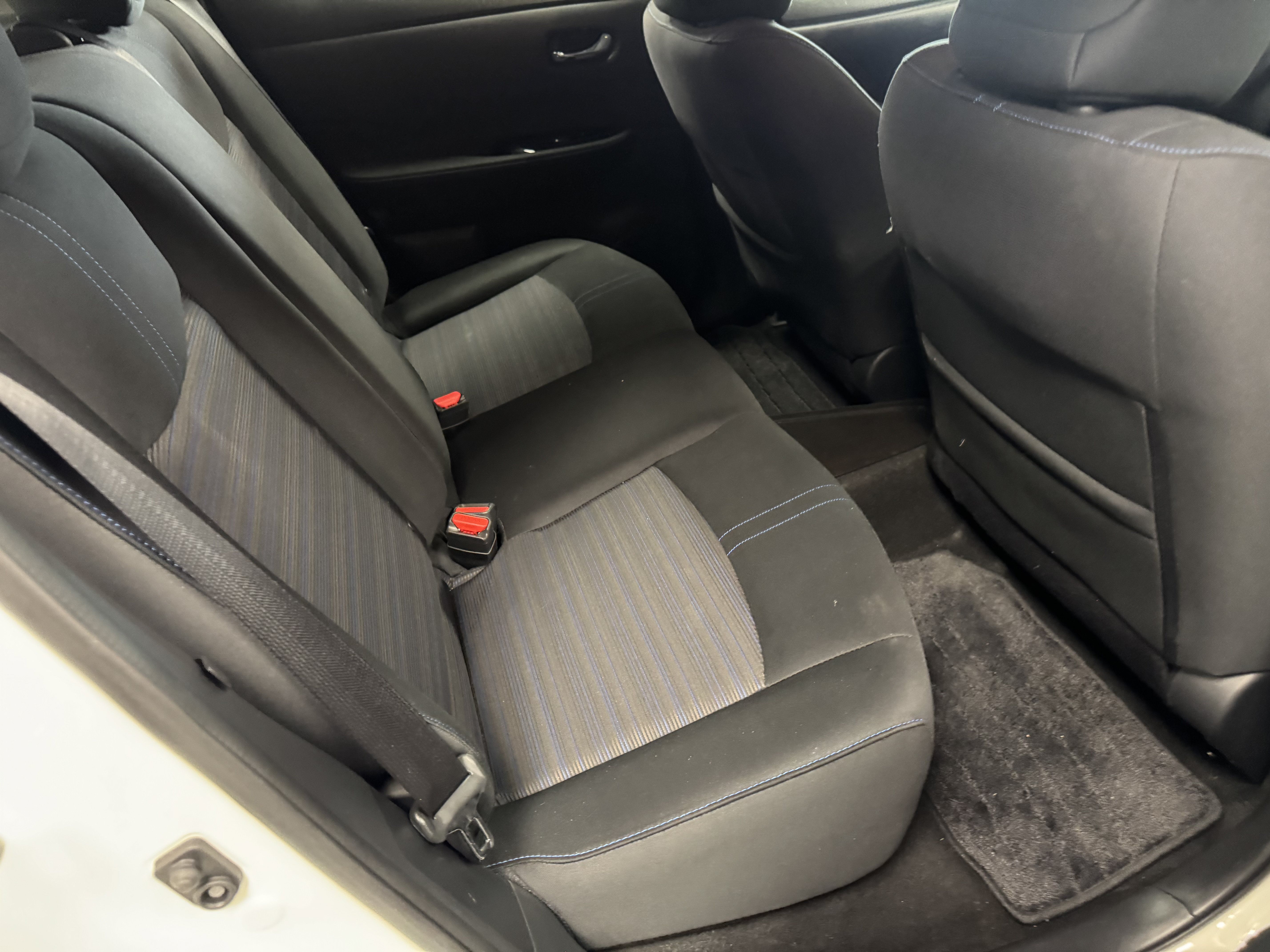Used 2018 Nissan Leaf SV w/ SV Technology Package FWD image 20