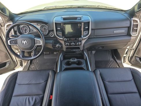 Used 2022 RAM 1500 Big Horn AWD/4WD image 9