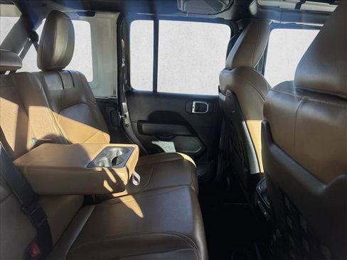 Used 2023 Jeep Wrangler Unlimited Rubicon 4xe w/ Steel Bumper Group image 10