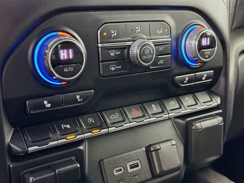 Used 2020 Chevrolet Silverado 1500 LT Trail Boss image 16